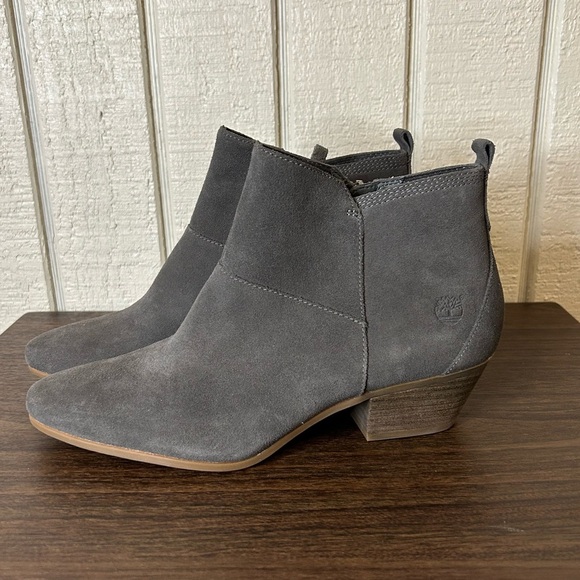 Timberland Carleton Suede Side Zip Ankle Boot, size 8.5. - Picture 6 of 7